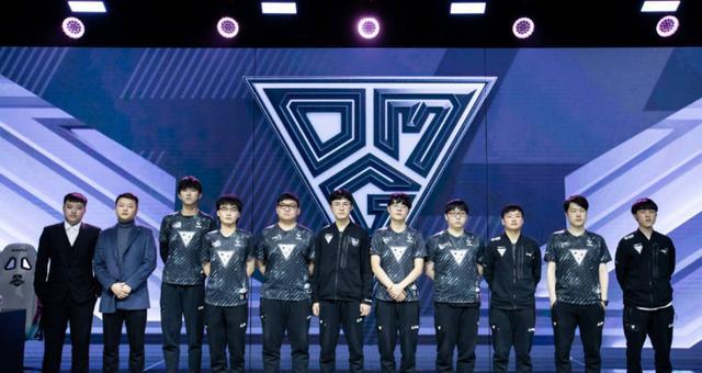 主角正是这 主角正是这