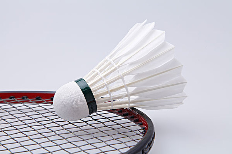 后进攻端受 后进攻端受