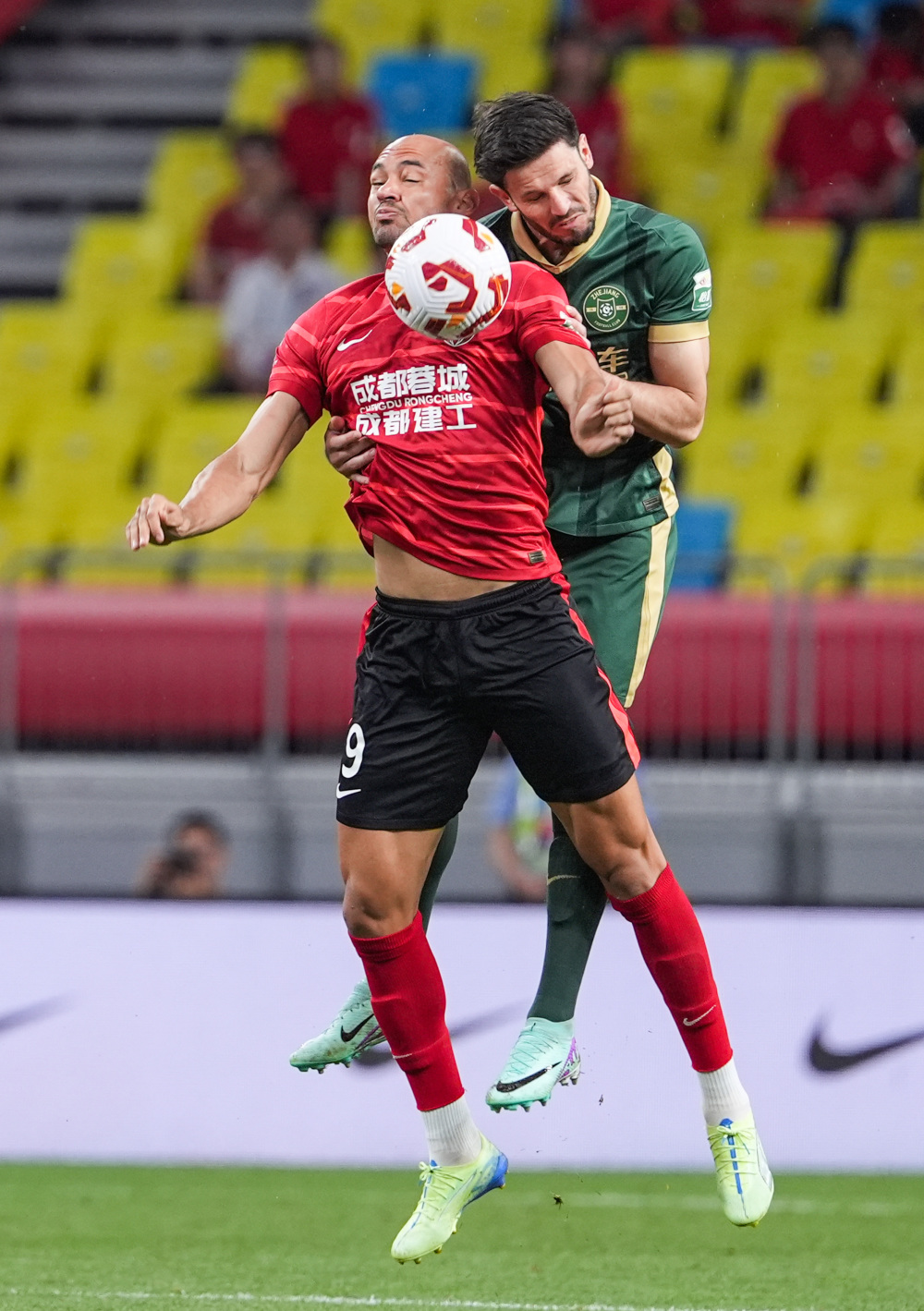 和总数据上 和总数据上